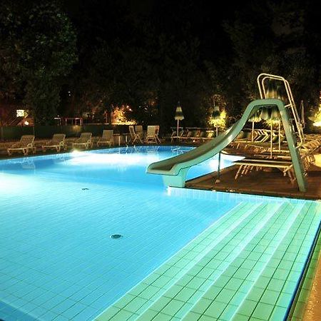 Hotel Giamaika Cesena Bagian luar foto